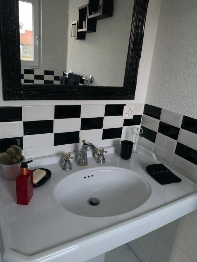 Au Bord De L'Eau Apartamento Orpund Exterior foto